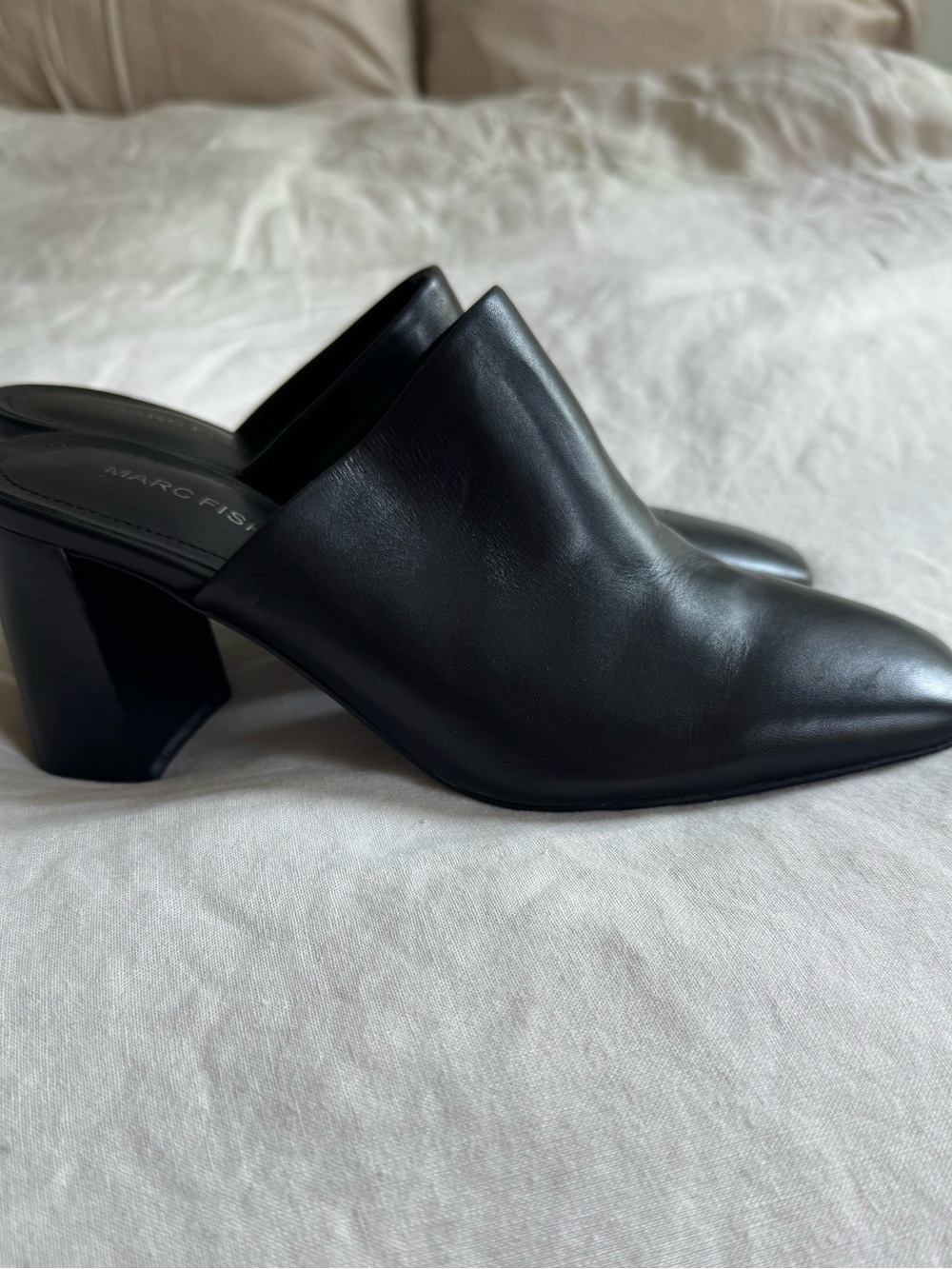 Marc Fisher black high heel mules (7.5) - Picture 3 of 5